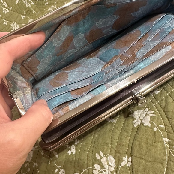HOBO Lauren Clutch Wallet - Picture 7 of 10